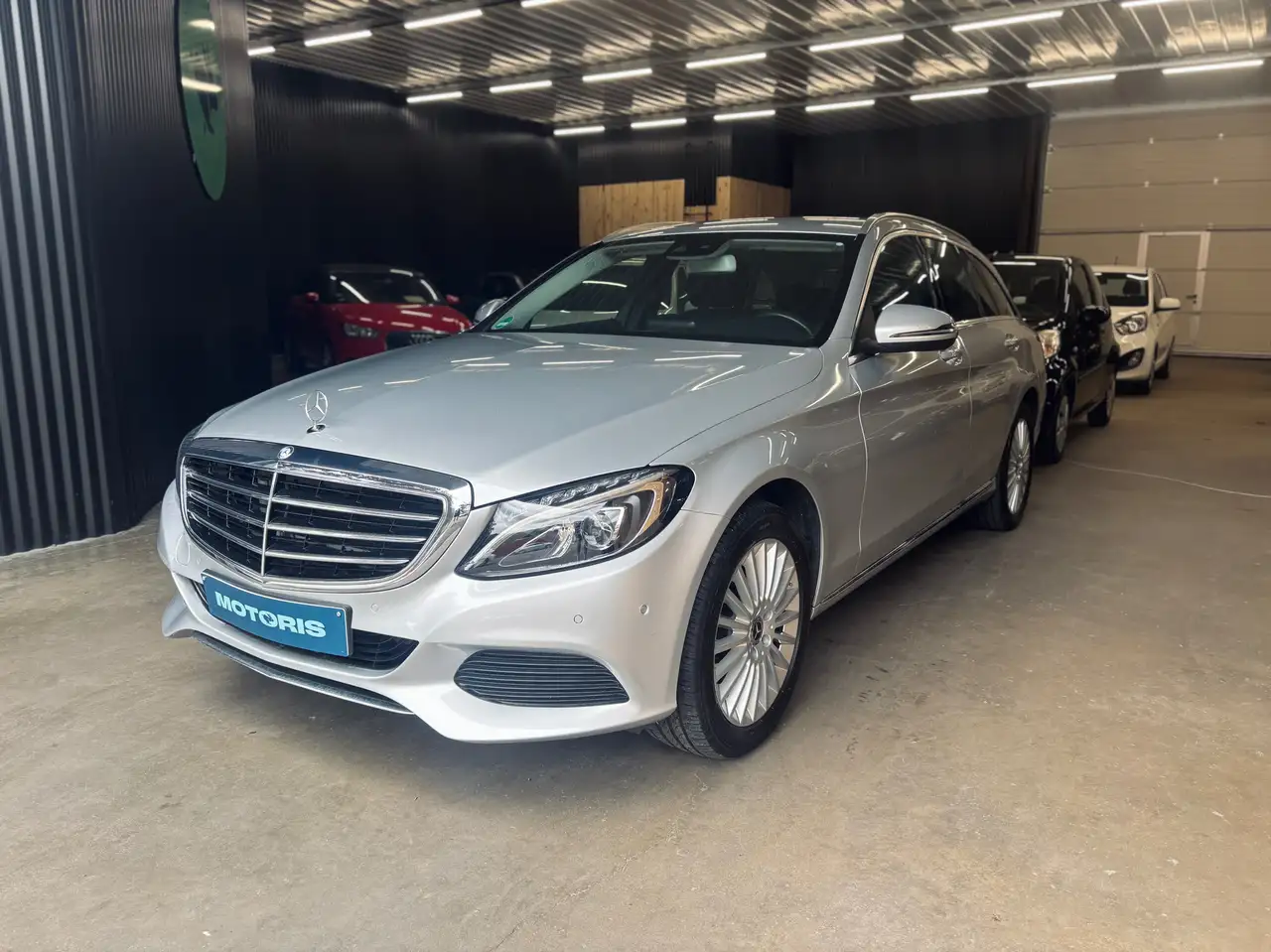 Mercedes-Benz C 180